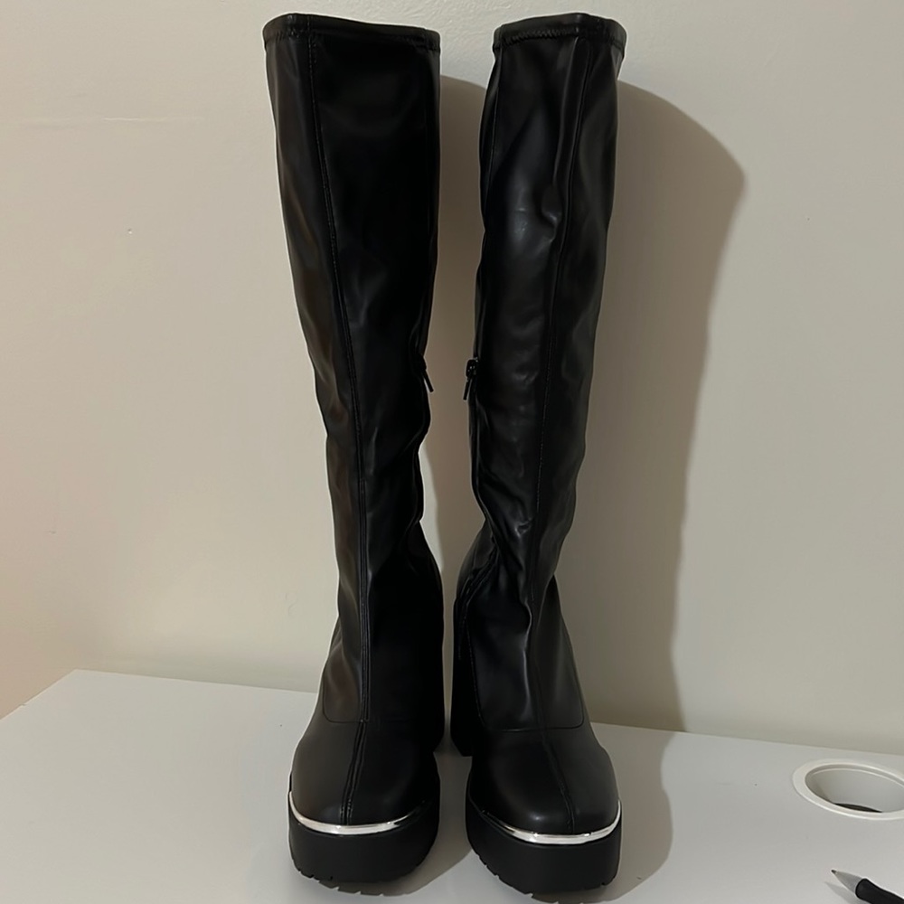 WILD PAIR
Killian Block-Heel Riding Boots, Size 10